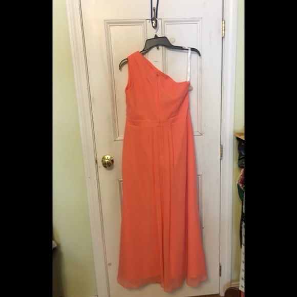 One shoulder MOH/bridesmaid dress David’s Bridal - Picture 3 of 9